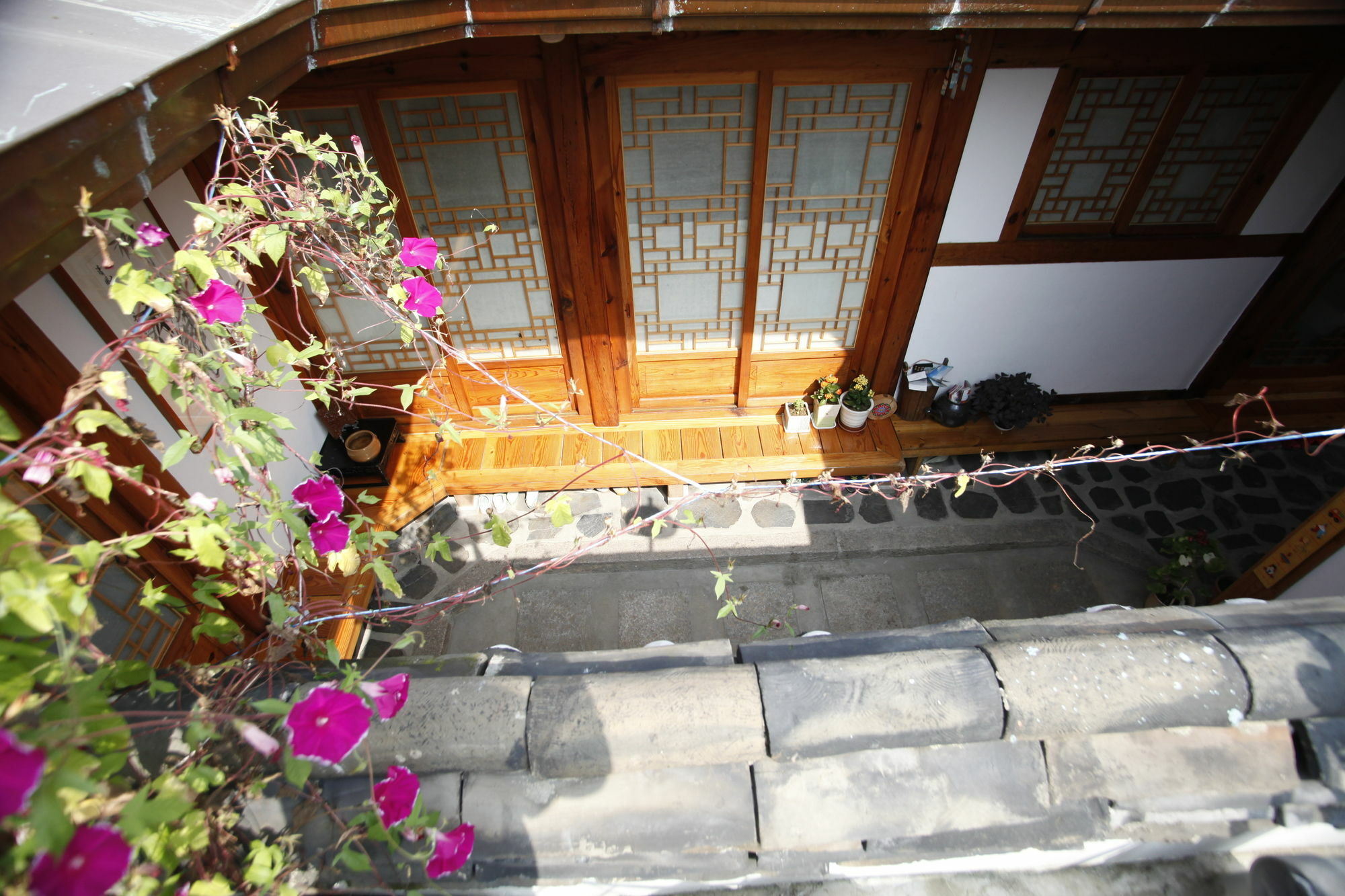 Inwoo Guesthouse 2* Seoul